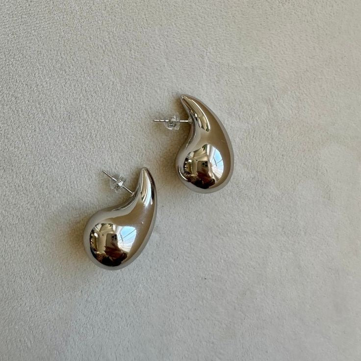 silver teardrop